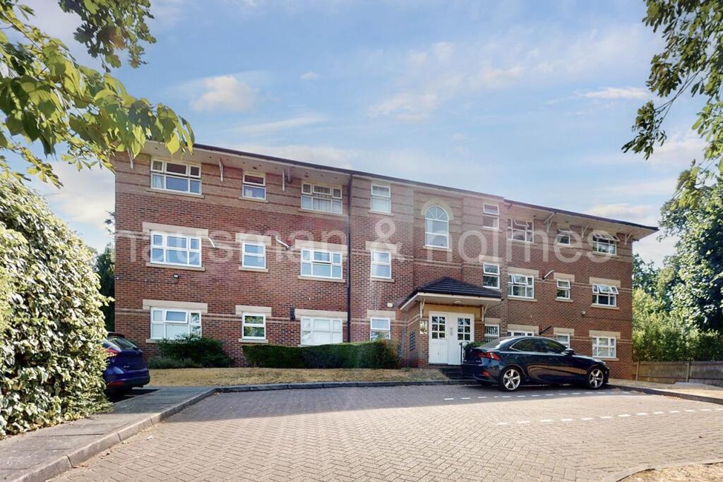 Main image of property: Lincoln Court, NW4