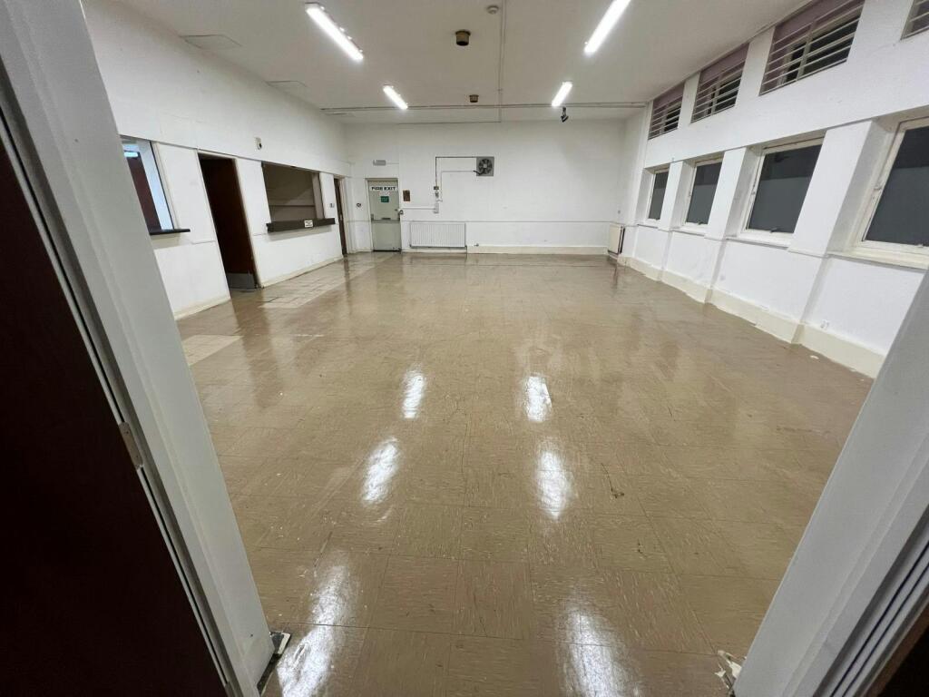 Hall 2.jpg