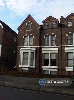 Apartment in Wirral, Liverpool City Region - View 4