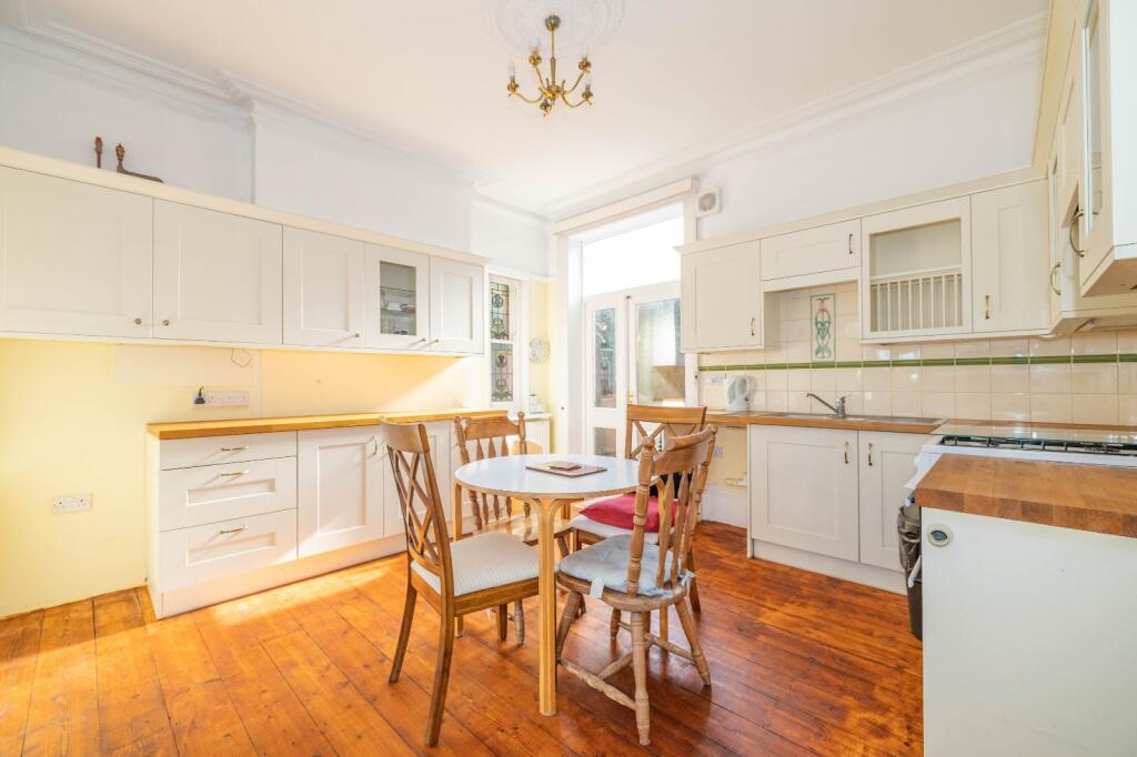 House in Tonbridge - More