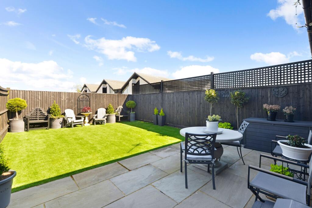 House in Waverley, Alfold - View 4