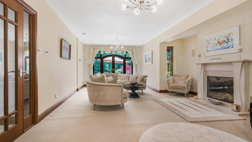 Parklands Drive, Four Oaks photo 4