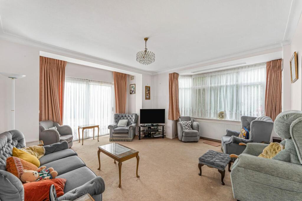 House in London - View 2