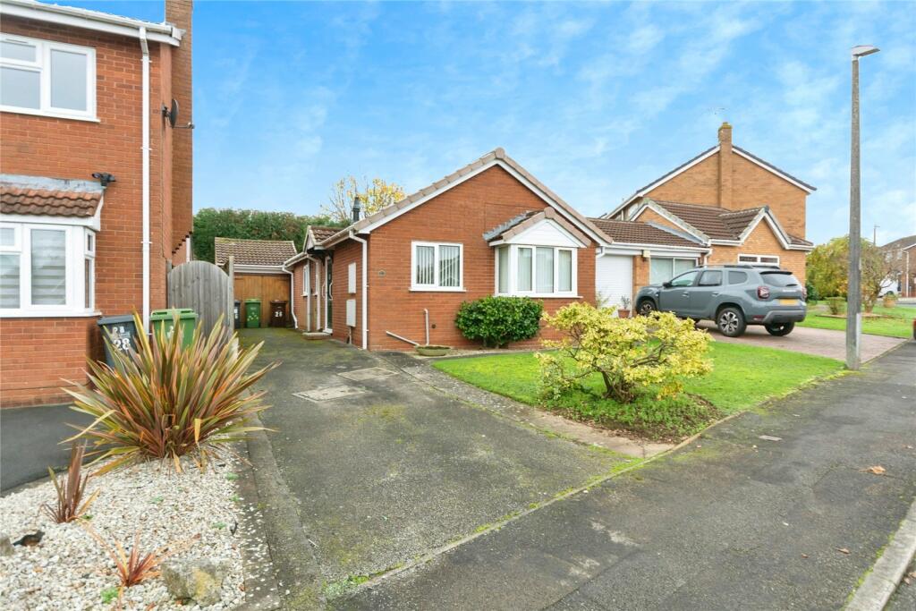 Main image of property: Knowlands Road, Shirley, Solihull, West Midlands, B90