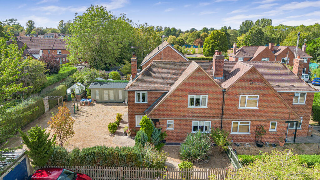 Main image of property: Winters Field, Crowmarsh Gifford, OX10