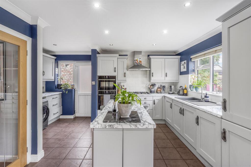 House in Howden, East Riding of Yorkshire - View 5