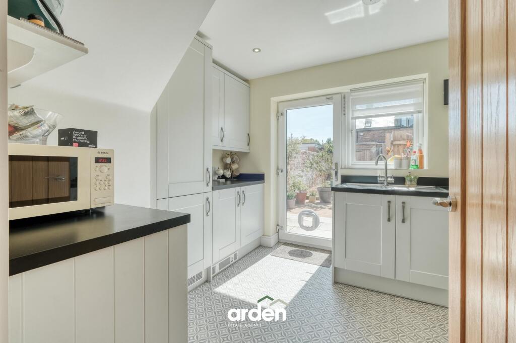 Station Road, Studley, B80 photo 5