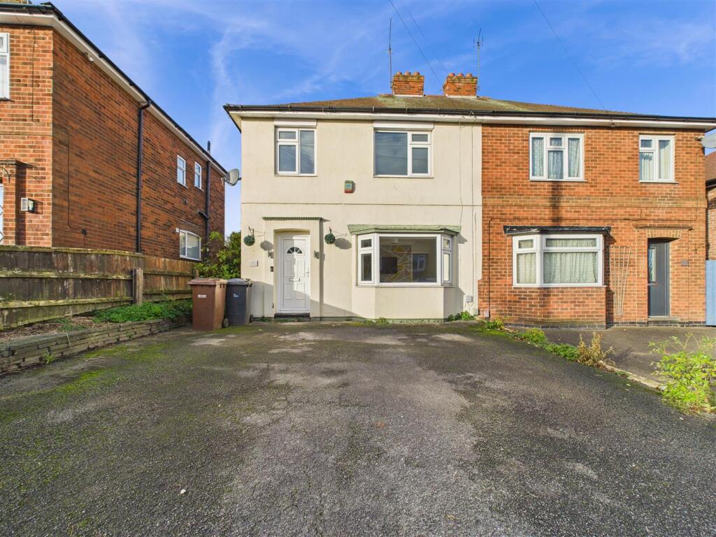 Main image of property: Forester Grove, Carlton, Nottingham