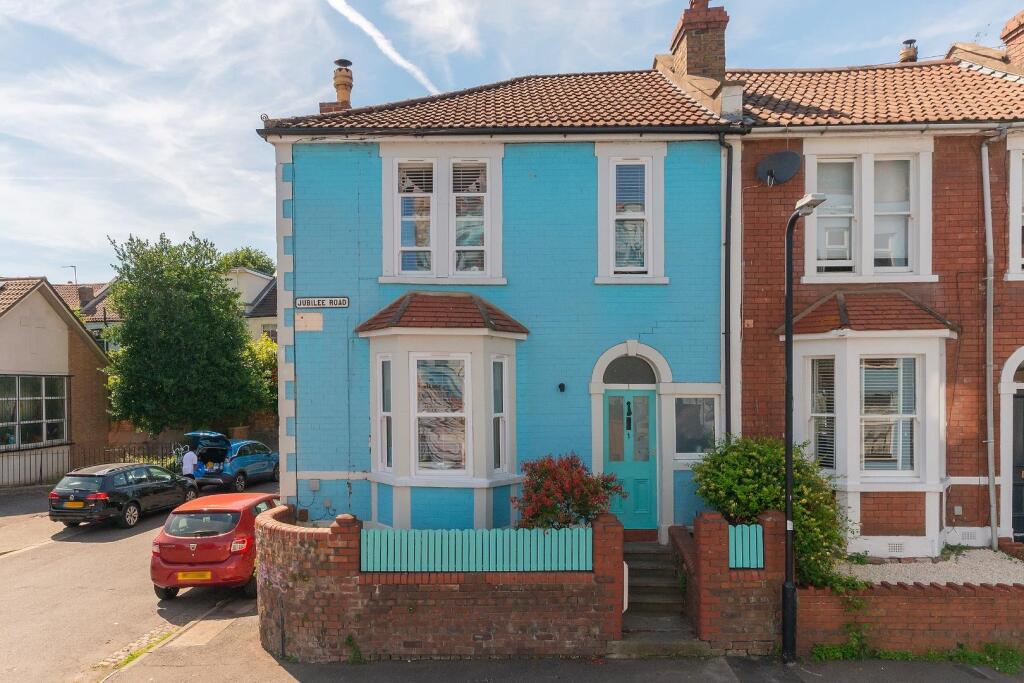 House in Bristol, Baptist Mills, St Werburgh's - View 2
