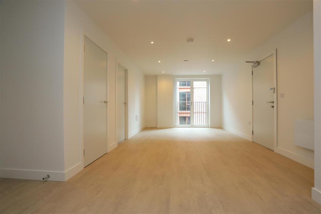 Apartment in Manchester - View 5