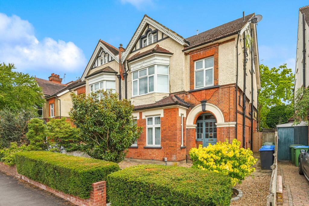 1-bed house on Effingham Road, Long Ditton, KT6, £425,000