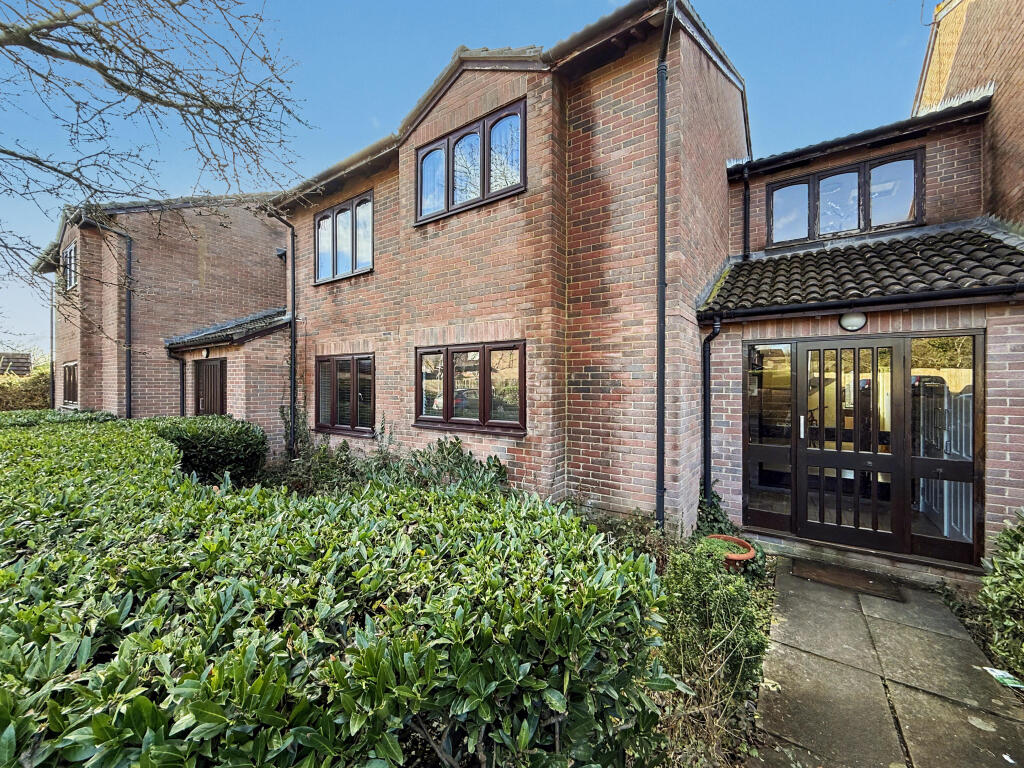 Main image of property: Glenville Close, Royal Wootton Bassett, Royal Wootton Bassett, SN4