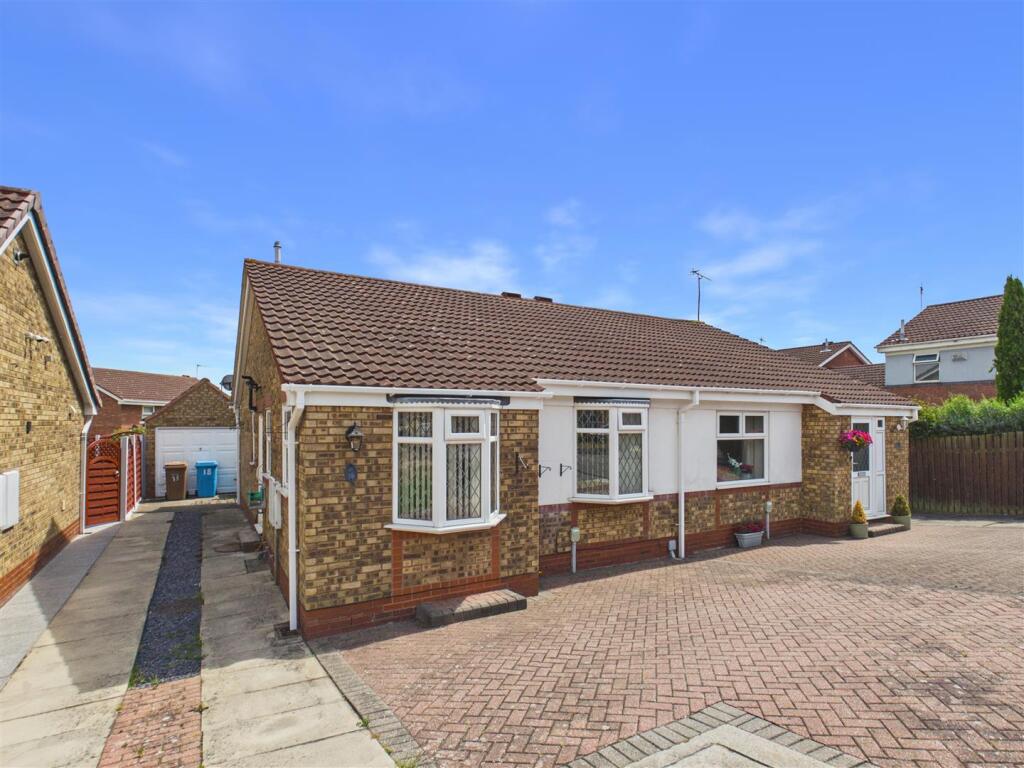 Main image of property: Elsham Rise, Hessle