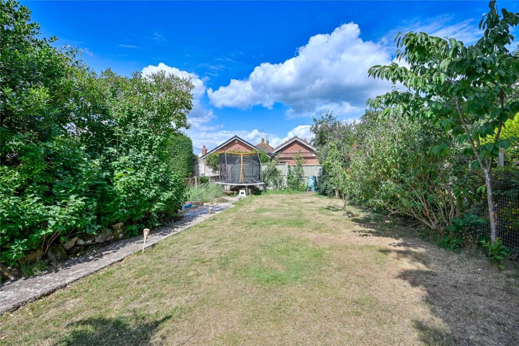 Silkmore Lane, Stafford, Staffordshire, ST17 photo 4