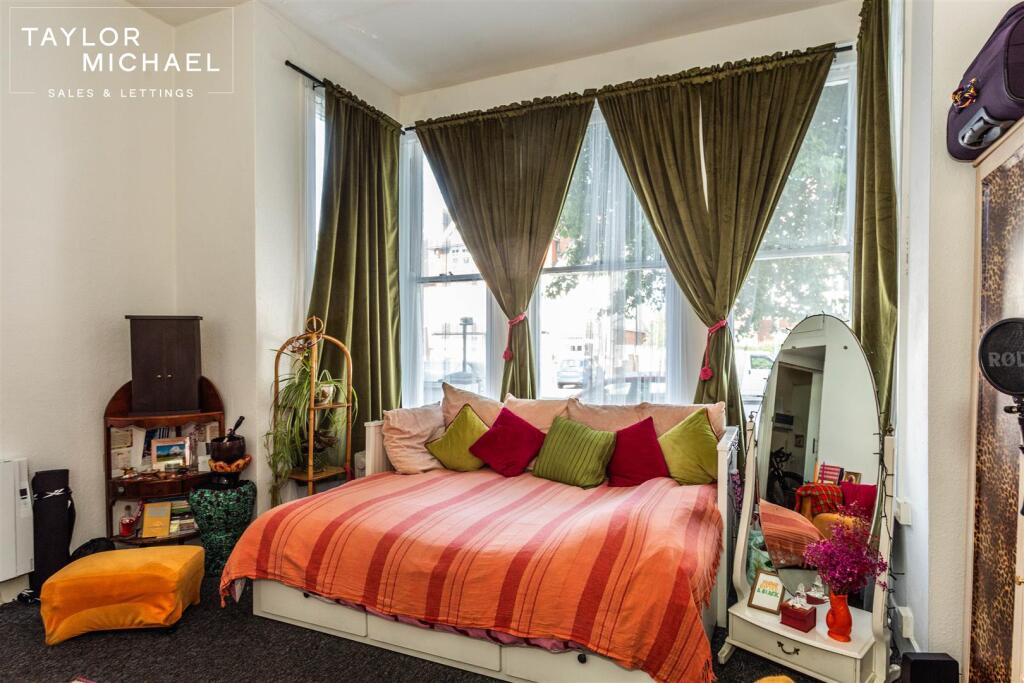 Apartment in Hove, Brighton and Hove - View 6