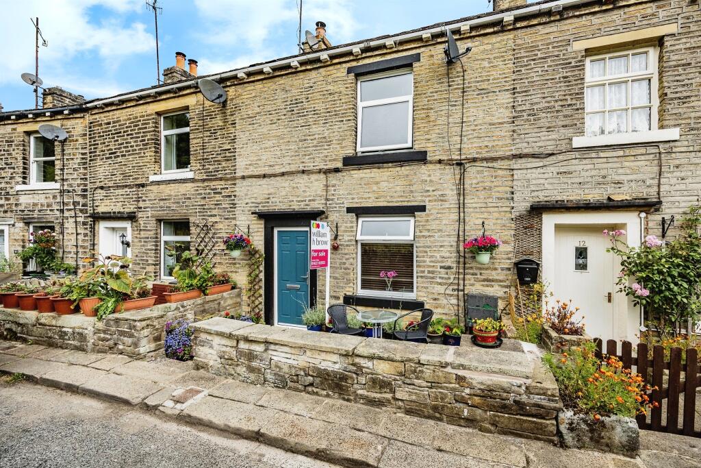 Main image of property: Goit Side, Luddendenfoot, Halifax