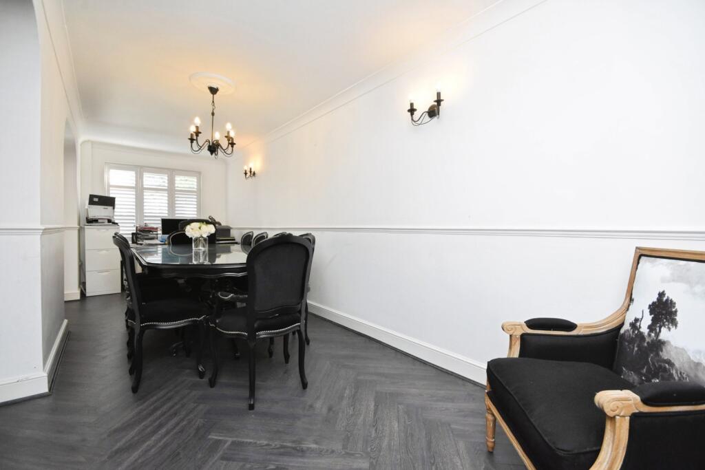 House in London - View 5