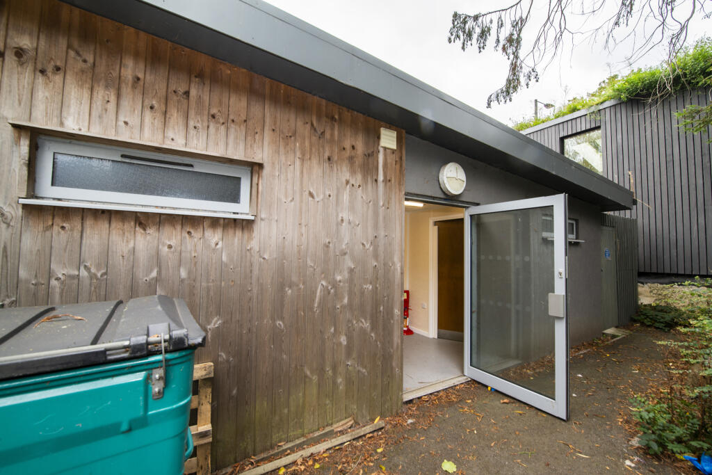 Main image of property: HA7 3DS