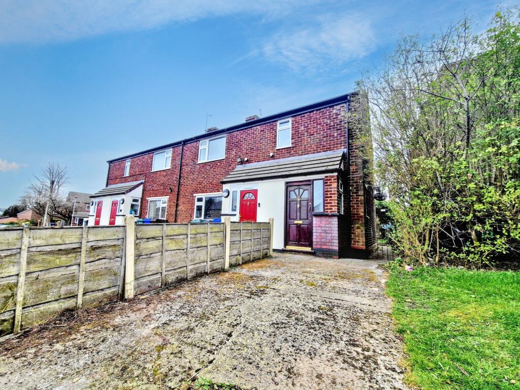 Main image of property: Ripon Avenue, Whitefield, M45