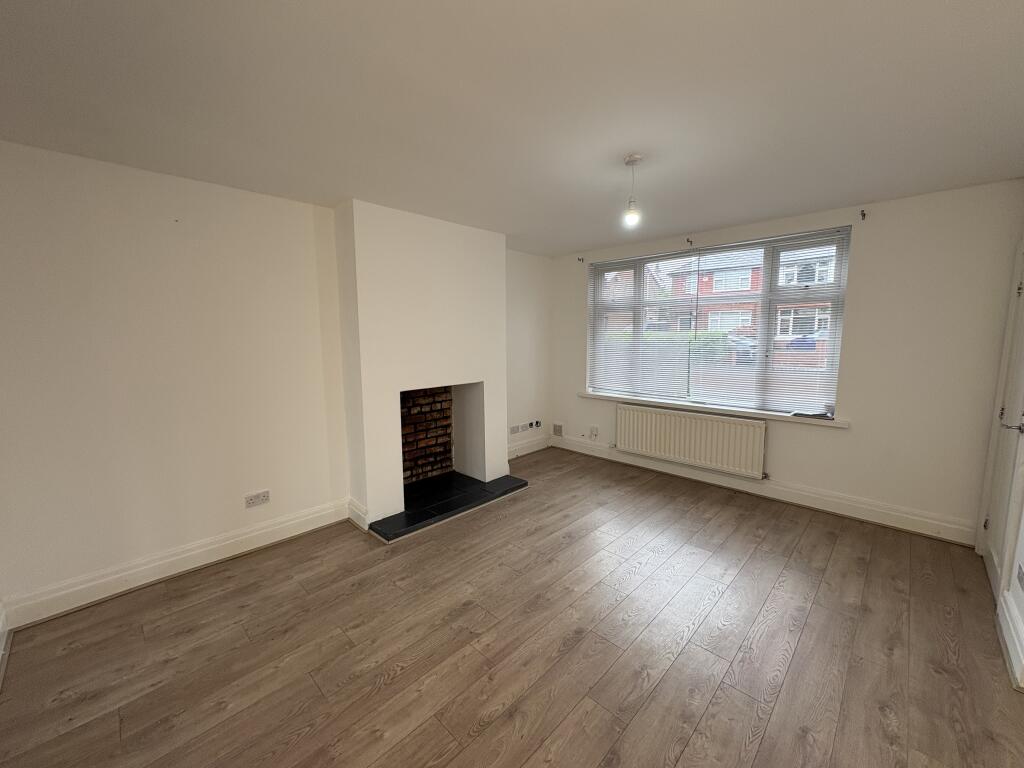 House in Salford, Greater Manchester - More