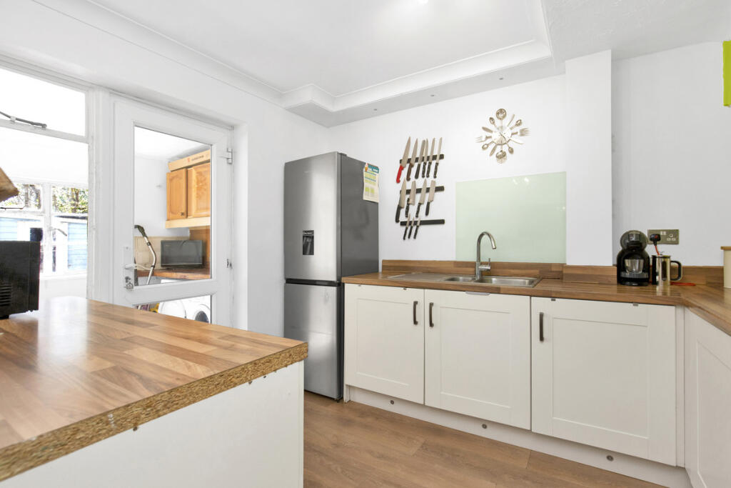 House in New Forest, Ashley, New Milton - View 5