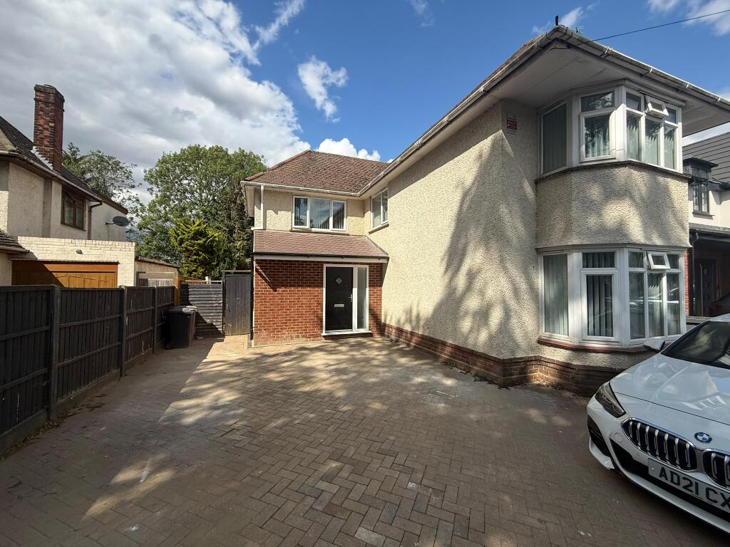 Main image of property: Dunstable Road Luton LU4 8SE