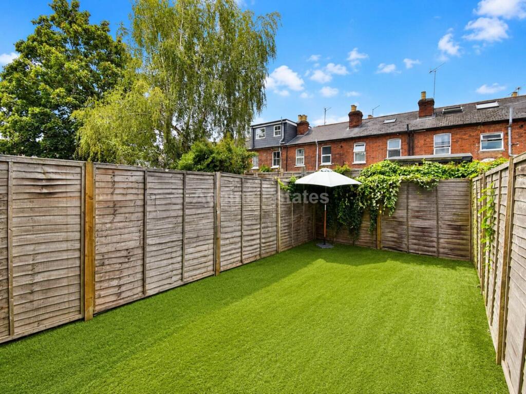 Apartment in Reading - More