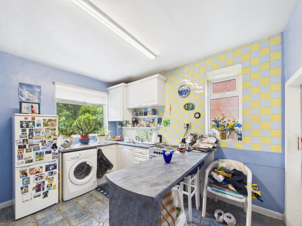 Crescent Avenue, Ashton-in-Makerfield, Wigan, WN4 9SG - View 2