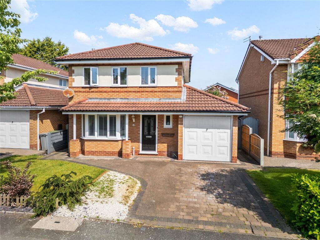 3-bed detached on Alder Drive, Timperley, Altrincham, Greater Manchester, WA15, £565,000