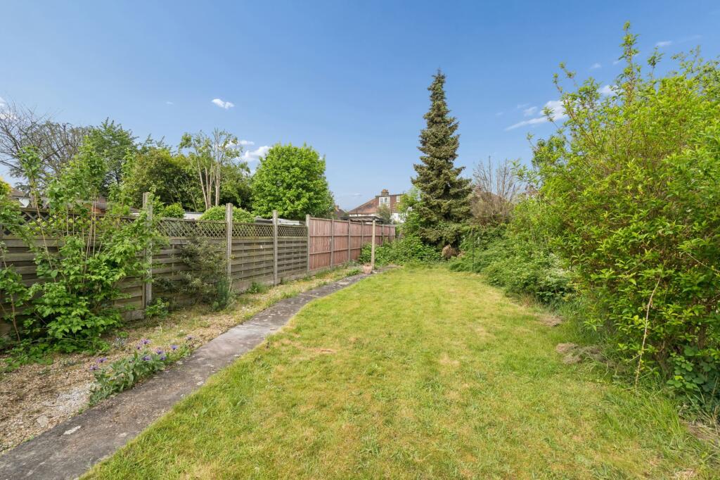 House in Watford - View 4