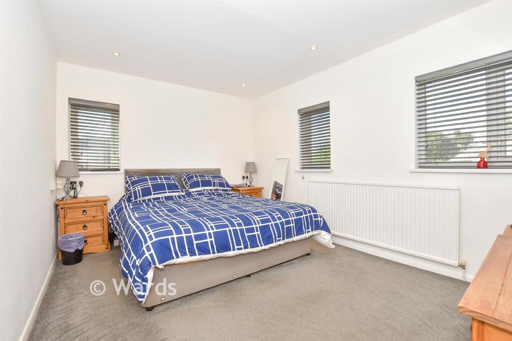 House in Tonbridge and Malling, East Malling and Larkfield - More