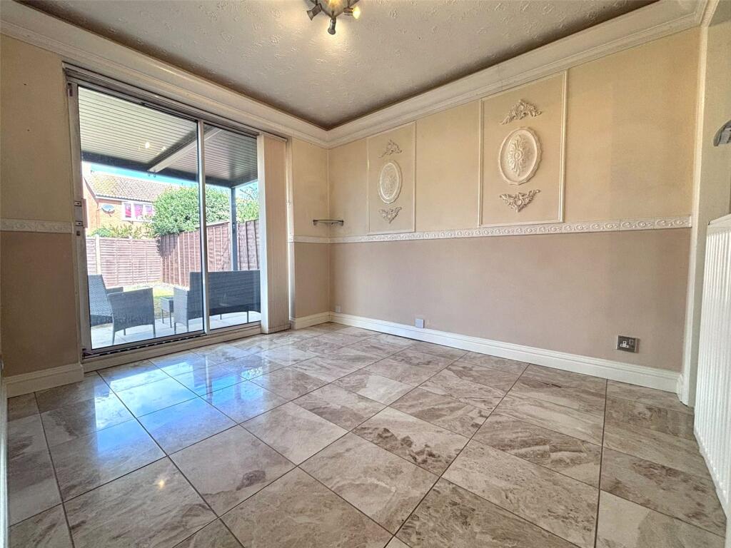 House in Huntingdonshire, Stukeley Meadows - More
