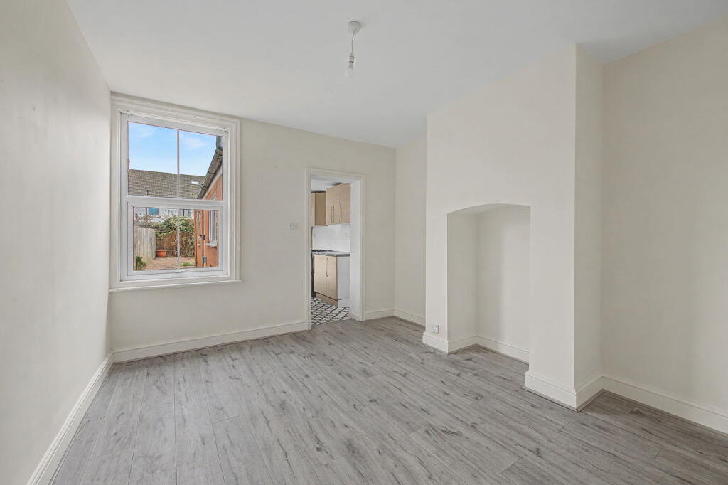 House in South Kesteven, Grantham - View 4
