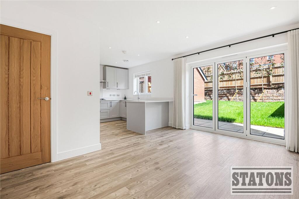 King George's Vale, Coronation Avenue, Cuffley, Potters Bar, EN6 - Aanzicht 2