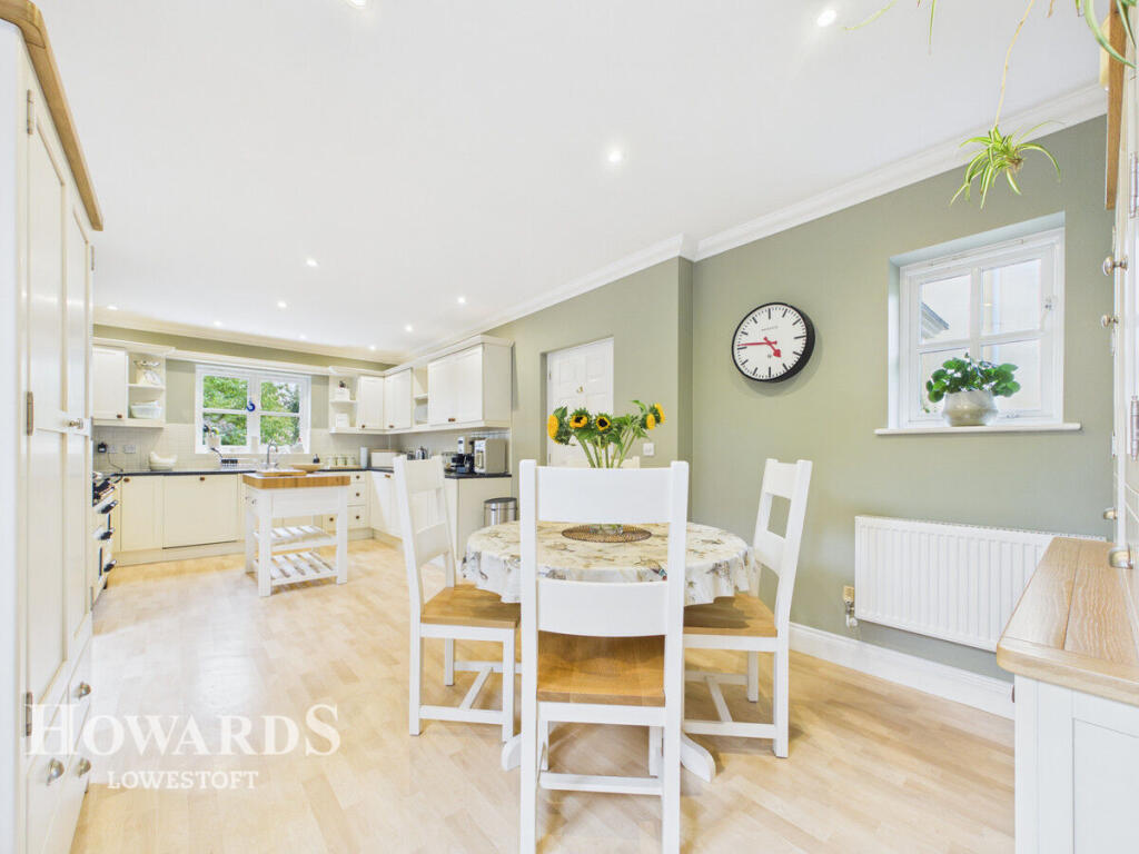 House in East Suffolk, Wenhaston with Mells Hamlet - More