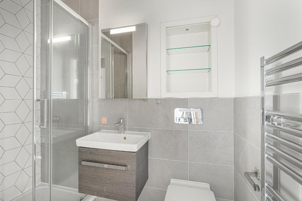 Apartment in London - More
