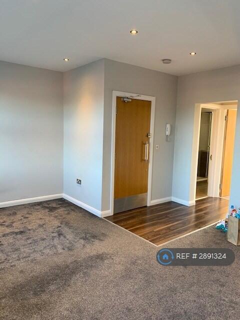 Main image of property: High Street, Potters Bar, EN6
