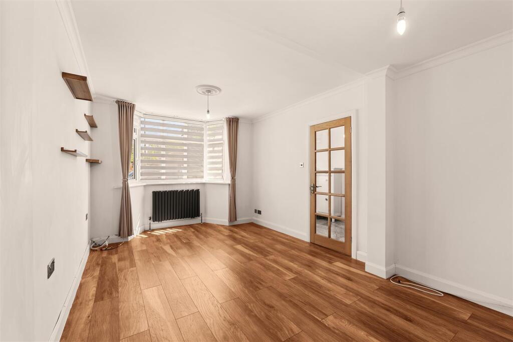 House in Warwick, Lillington, Royal Leamington Spa - More
