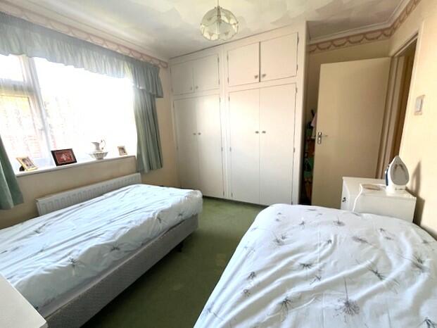 Sunnymead Drive, Selsey - More