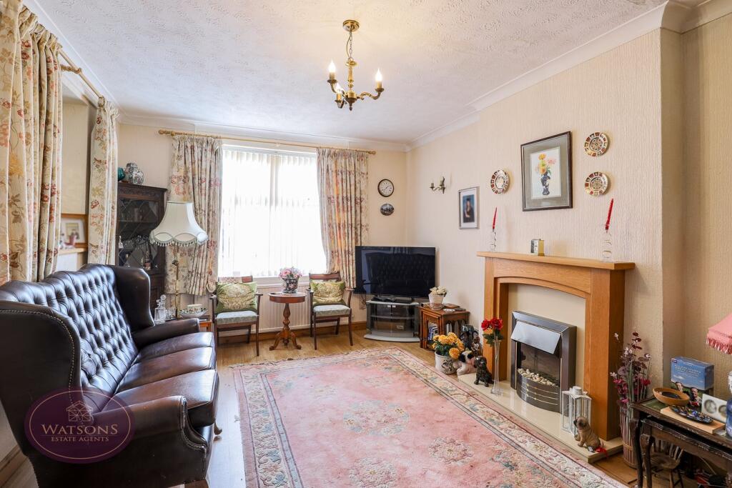 Maple Drive, Nuthall, Nottingham, NG16 photo 2