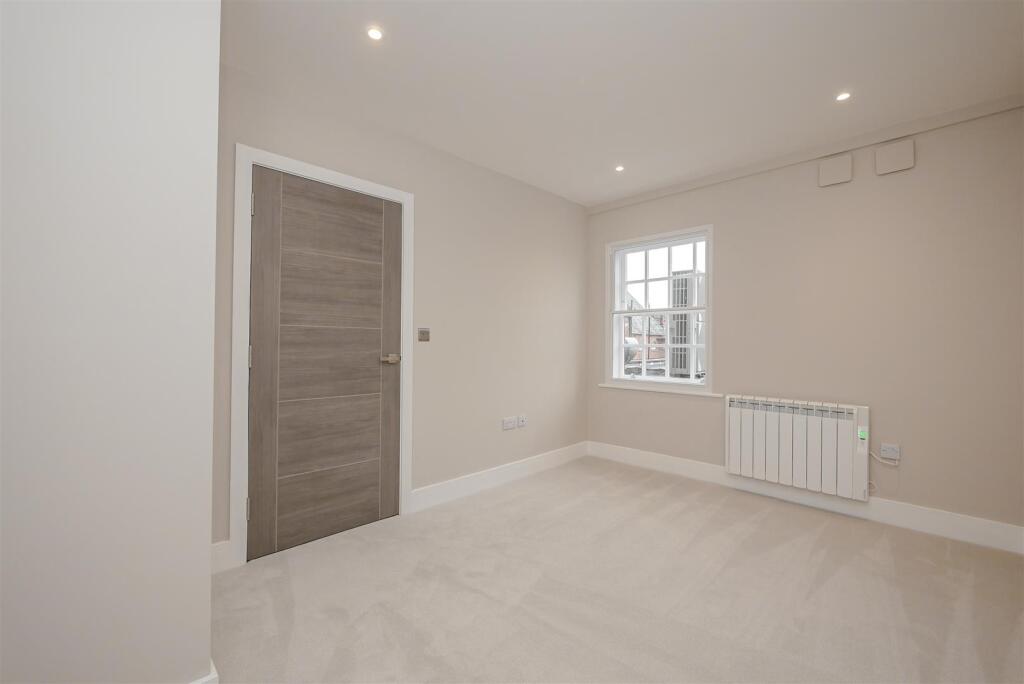 Apartment in South Oxfordshire, Winterbrook, Wallingford - View 4