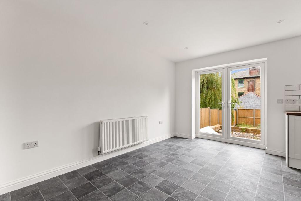 House in Dover - View 5