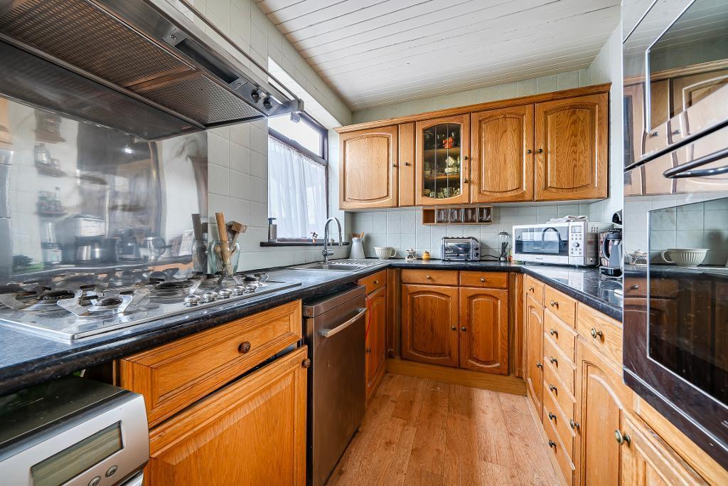 Dorchester Avenue, Palmers Green, Enfield, London, N13 5DX - View 6