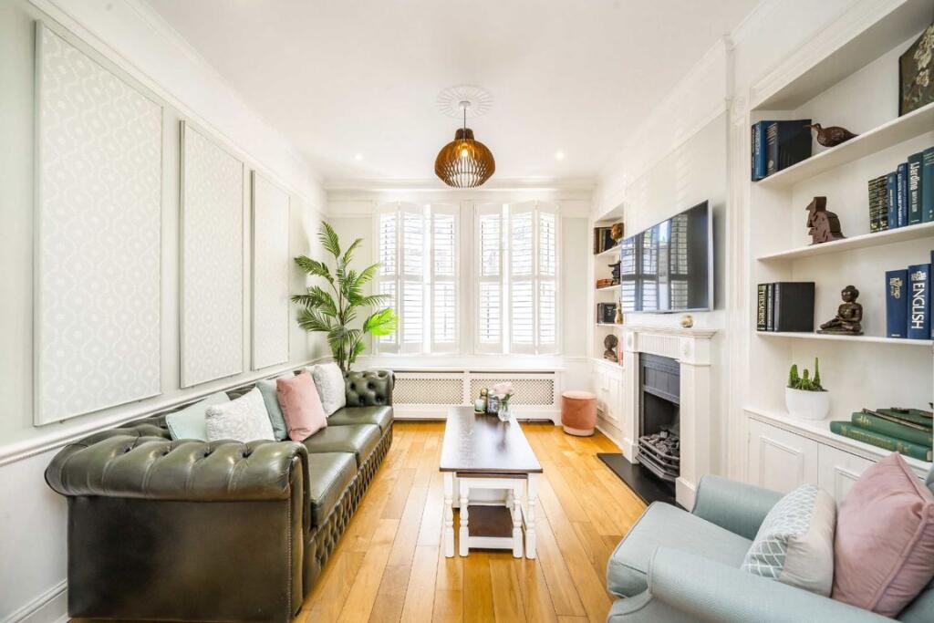 House in London - View 2