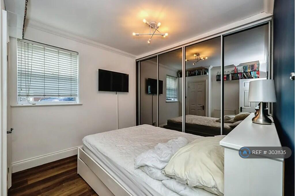 Apartment in Portsmouth - More