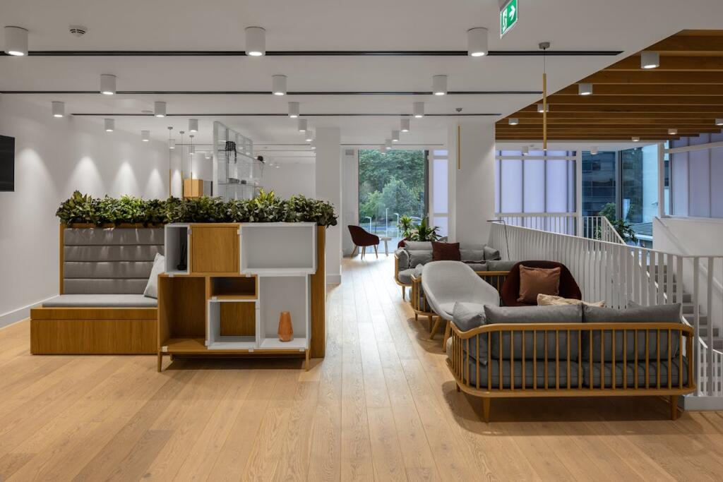 Business Lounge 11.jpg