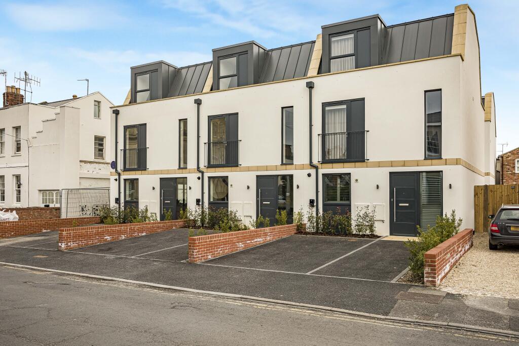 Main image of property: Carlton Street, Cheltenham, GL52