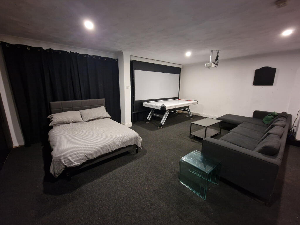 Additional image 16 of Pengwerne, St. Nicholas Park, Yeovil