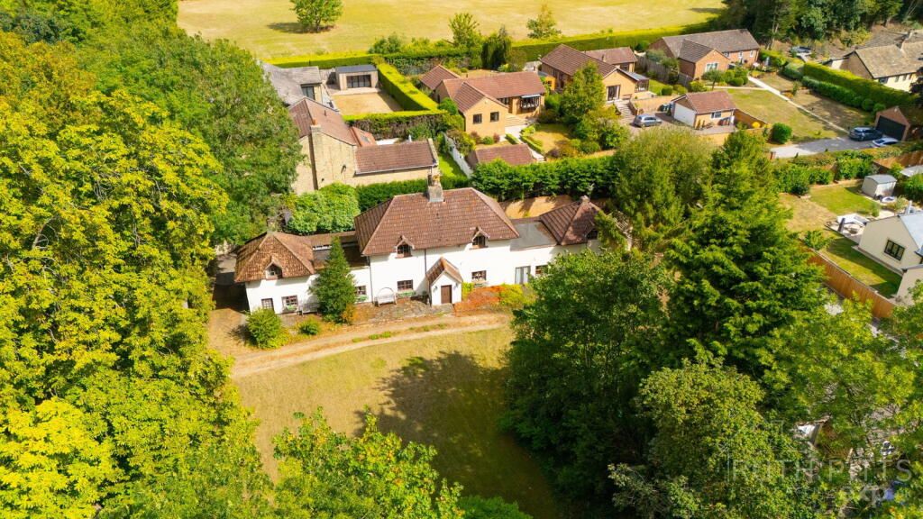 House in Doncaster - View 4
