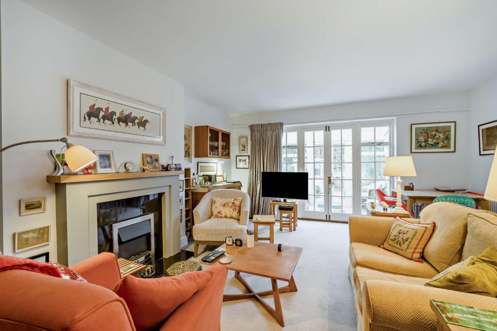 London Road, Cirencester, Gloucestershire, GL7 photo 4